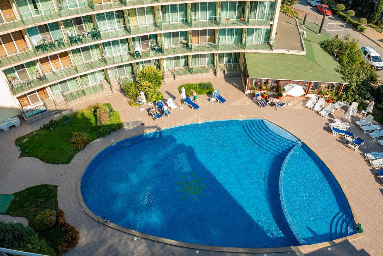 סאני ביץ' Julia Family - Menada Apartments מראה חיצוני תמונה